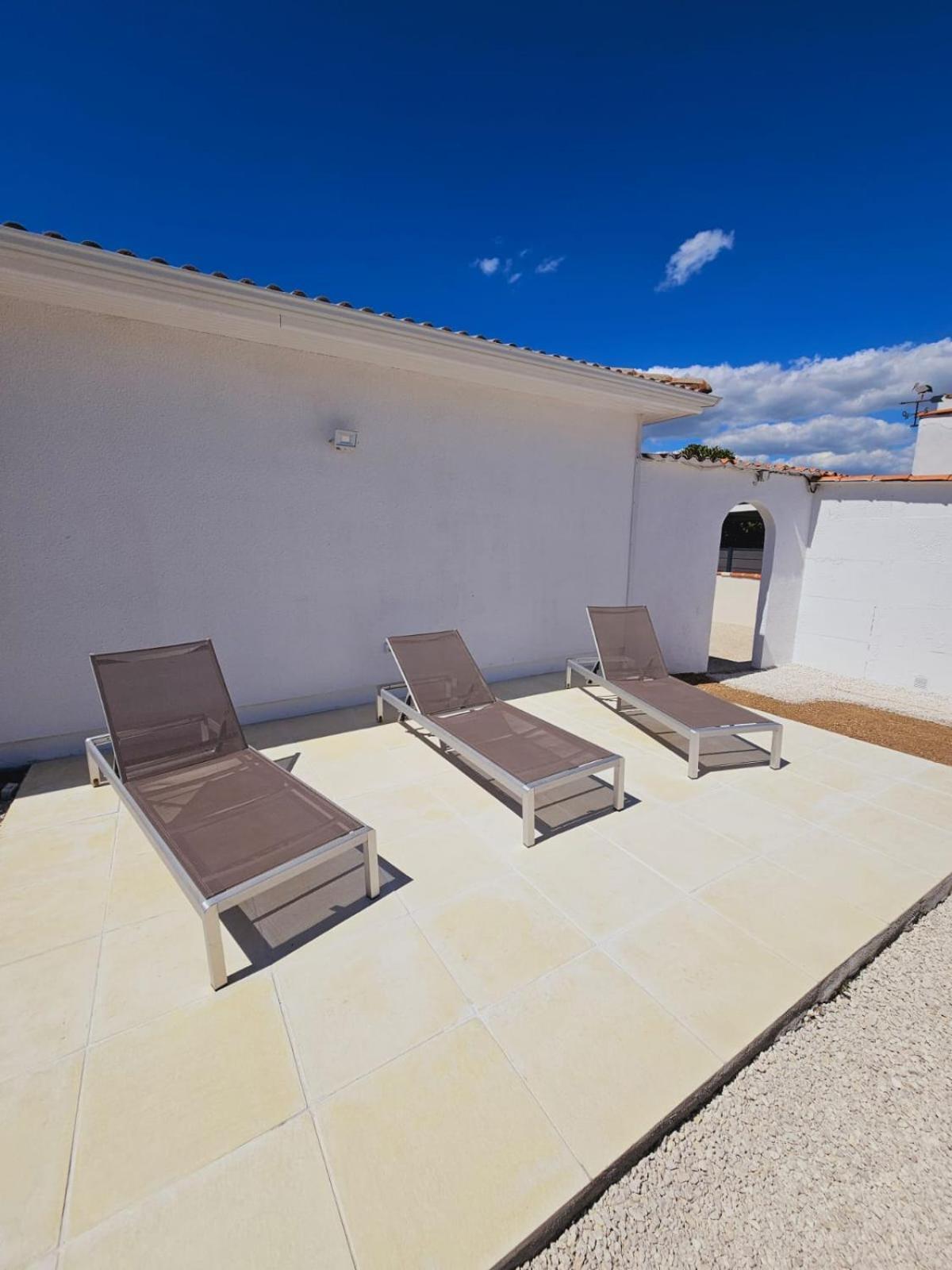Maison De Vacances Entiere A 10 Mn De La Rochelle Dompierre-sur-Mer Екстериор снимка