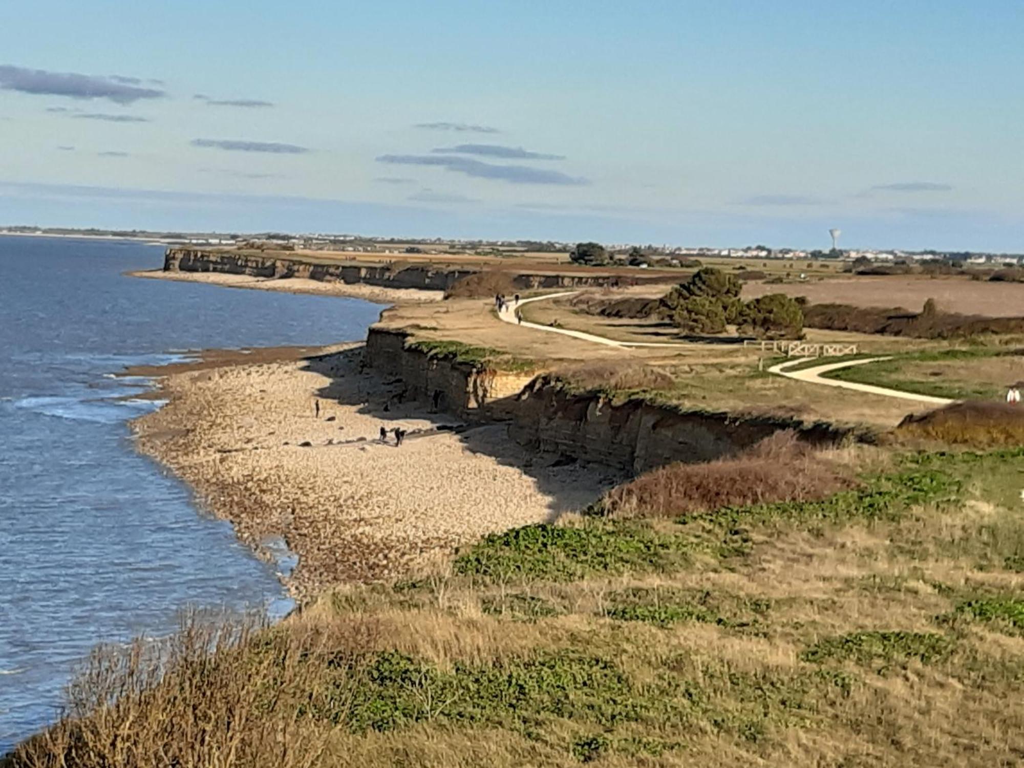 Maison De Vacances Entiere A 10 Mn De La Rochelle Dompierre-sur-Mer Екстериор снимка